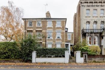 Stylishly Designed Private Home in Central Windsor, Windsor (photo 5)