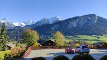 Chic Apartment with Access to Shared Pool and Spa, Chateau-d'Oex (fotografie 2)