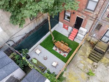 Brownstone 2 Bed with Private Backyard near Subway, New York (Foto 4)