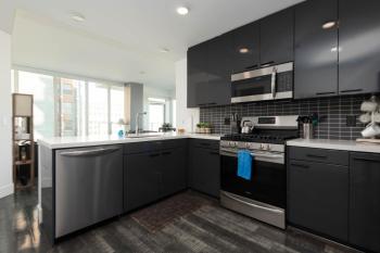 Gorgeous 3BR High-Rise with Pool, Spa & City Views, Los Ángeles (foto 4)
