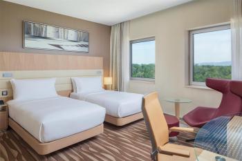 Hilton Frankfurt Airport, Frankfurt/Main (photo 5)