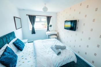 Family & Group Stay in Manchester - Free Parking, Manchester (Foto 2)