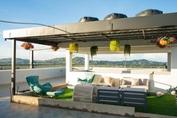 Stylish & Secure 2BR with free Parking & Wi-Fi Included, Kajansi (foto 5)