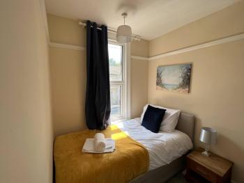3 Bedroom Home - Ideal for Contractors, Health Care workers - Acocks Green, Birmingham (zdjęcie 3)