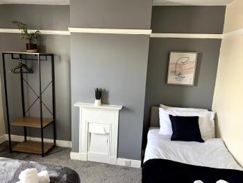 3 Bedroom Home - Ideal for Contractors, Health Care workers - Acocks Green, Birmingham (zdjęcie 4)