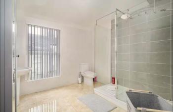 The Red Retreat, 7 Beds, Garden, Free Parking, Contractors, Fast Wifi, Smart TV, Liverpool (foto 4)