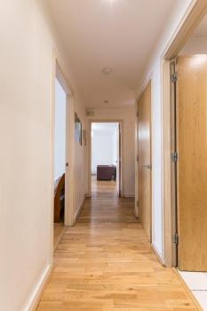 Spacious 2-Bed Apartment Opposite Santry Park & 10 Min Away from Airport, Dublin (fotografie 2)