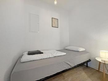Cozy and centrally located in List Hannover 2 beds and kitchen, Ганновер (фото 2)