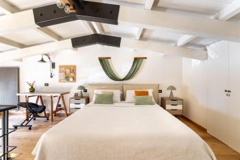 Suede Loft Retreat, Charm, Relax Private Parking, Rome (photo 2)
