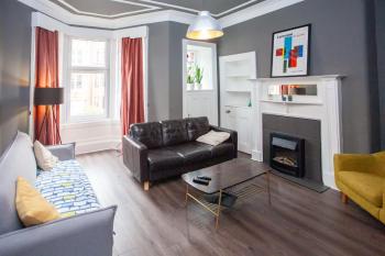 Modern, Light-filled and Sleek West End Apartment, Glasgow (Foto 2)