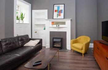 Modern, Light-filled and Sleek West End Apartment, Glasgow (Foto 3)