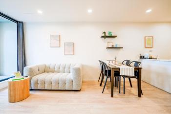Modern 2 Bedroom Apartment with City Convenience, Auckland (photo 5)