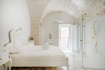Marchesa - 2 Bedrooms, Terrace & Bath Tub in Center, Monopoli (zdjęcie 2)