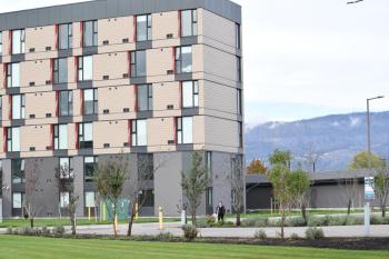 Residence & Conference Centre - Kelowna, Kelowna (photo 3)