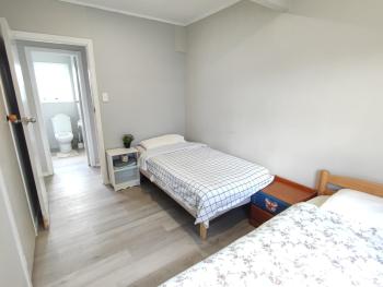Wast area 3 bedroom home at Massey, Auckland (Foto 3)
