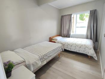 Wast area 3 bedroom home at Massey, Auckland (Foto 5)