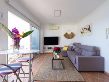 Apartment in Tufia with Oceanfront Terrace, Telde (Foto 3)