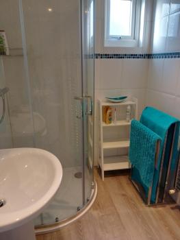 Comfortable room with en suite, Edynburg (zdjęcie 2)