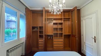 Bright apartment in Parque Etxebarria with parking, Bilbao (photo 3)