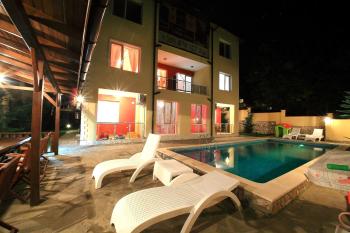 Deluxe Poolview Maisonette Paris in Panoramic Roof Complex, Balchik (photo 2)