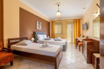 Hotel Eirini, Gliki (photo 2)