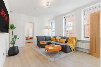 LUX 1 Bed Flat next to Station in Tooting, Londyn (zdjęcie 3)