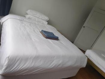3 Bedroom House A, Auckland (photo 3)