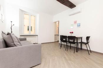 Apartment facing the sea and Navebus Porto Antico, Janov (fotografie 2)