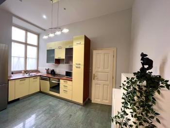 Spacious 4BR Apartment by Charles Bridge, Praga (foto 5)