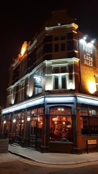 OYO The Kilburn Arms, Londyn (zdjęcie 3)