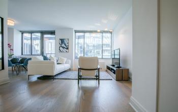 Bright 2 Bedrooms 2 Bathrooms Unit with Balcony, New York (Foto 2)
