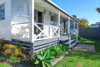 Hosts on the Coast Marlin Cottage, Whitianga (photo 4)