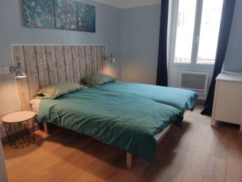 2 Room Apartment - Metro Joliette - Bright - Great Bed - Netflix - No Aircon, Marseille (Foto 5)