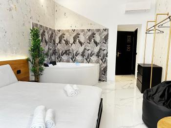 ESE luxury spa suites - elegant jacuzzi suite, quiet&central, Rome (photo 3)