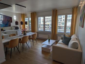 Munich Top Place direkt am Karlsplatz - Stachus 70 qm mit 2 Schlafzimmer Apartment Mila, München (Foto 2)