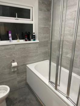 Room in City near Hospital, Cardiff (photo 4)