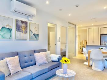 High-Floor 2BR Apt Sky Tower view AC Pool Gym QR181, Auckland (fotografie 3)