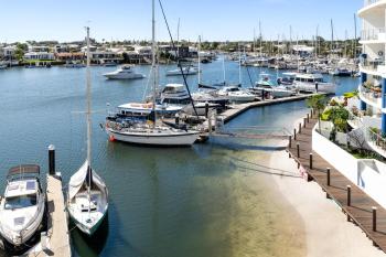 Waterfront Elegance with Pool & Jetty Access, Buddina (foto 4)