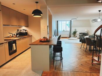 Old Town Escape with Stunning Skyline - Spacious 2Bed, Tallinn (foto 4)