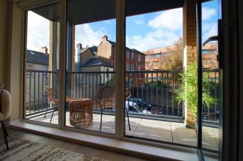 Casa 4 - 2 BR Apartment with Balcony and Parking, Cardiff (photo 5)