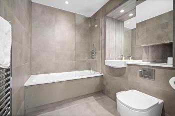 Luxury Apartment - 2 Bedroom - Balcony - City Centre - Wi-Fi - Netflix - Parking - 711D, Birmingham (zdjęcie 4)