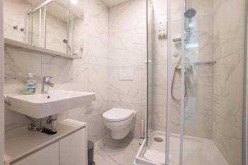 Modern Studio with Queen-Size Bed, Self Check-in K5, Wiedeń (zdjęcie 4)
