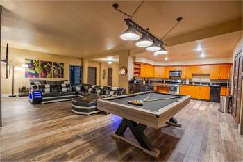 2100 SqFt Penthouse Suite W/ Strip Views! POOL GYM, Las Vegas (photo 4)
