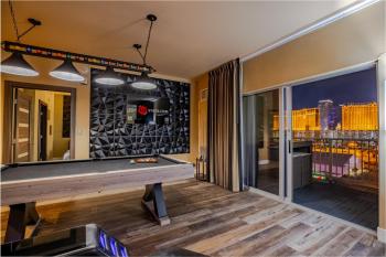 2100 SqFt Penthouse Suite W/ Strip Views! POOL GYM, Las Vegas (photo 3)