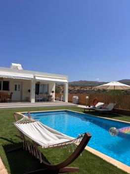 Villa Daphne - Coral Bay - Surrounded by Nature - Absolute Privacy, Peyia (Foto 2)