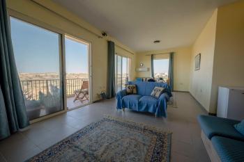 3 Bdr Apt with Panoramic Valley Beach Views, Шаара (фото 3)