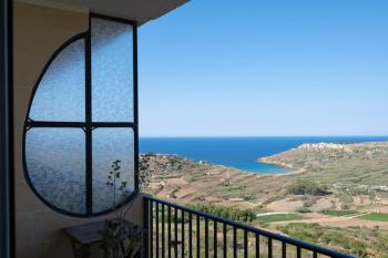 3 Bdr Apt with Panoramic Valley Beach Views, Шаара (фото 2)