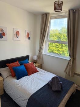 Zelena Luxurious Apartment, Private Parking, Fast Wi-Fi, Self Check-In Anytime Perfect For Late Arrivals, 5 Minutes to Old Trafford Stadium, Manchester (foto 2)