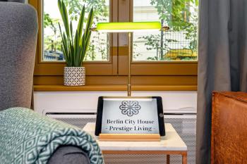 BerlinCityHouse - Unique Tiny Garden Townhouse, Berlin (photo 2)