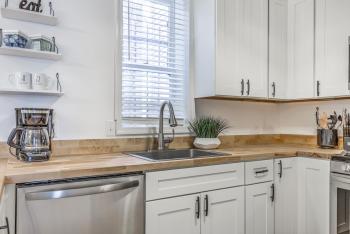 Hidden Gem | JZ Vacation Rentals, Tower Grove (foto 2)